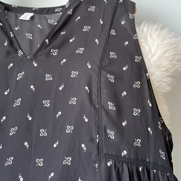 EUC patterned black dress - Picture 3 of 5